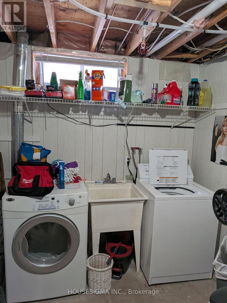 90 Penelope Drive, Kitchener, Ontario  N2N 3C5 - Photo 12 - X13043470