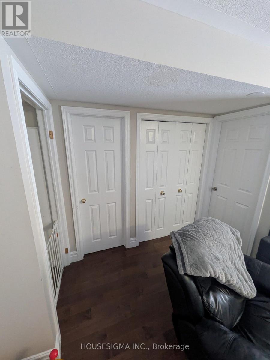 90 Penelope Drive, Kitchener, Ontario  N2N 3C5 - Photo 13 - X13043470