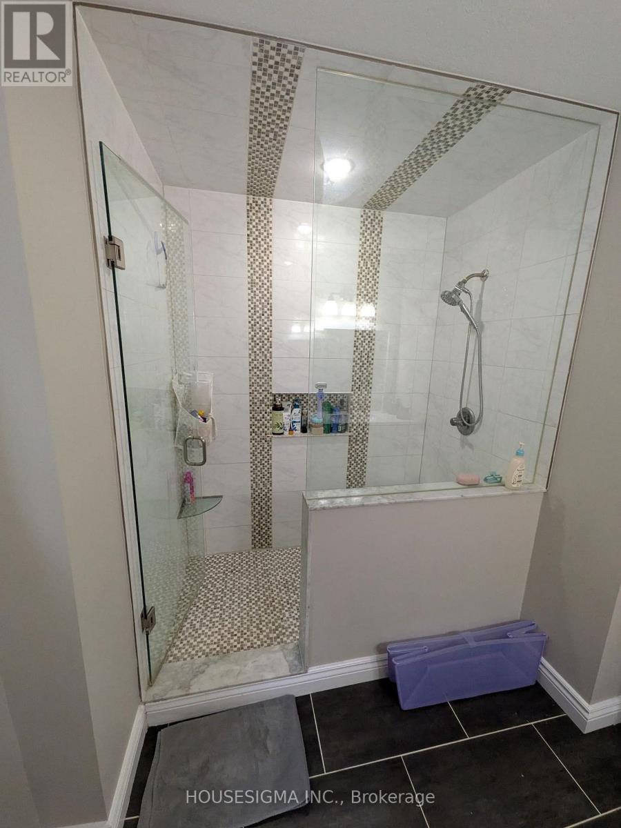 90 Penelope Drive, Kitchener, Ontario  N2N 3C5 - Photo 9 - X13043470