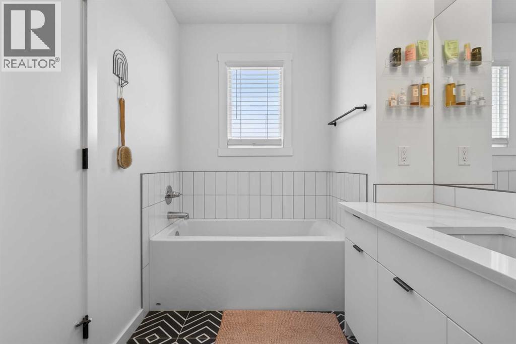 163 Creekstone Way Sw, Calgary, Alberta  T2X 4P9 - Photo 25 - A2290487