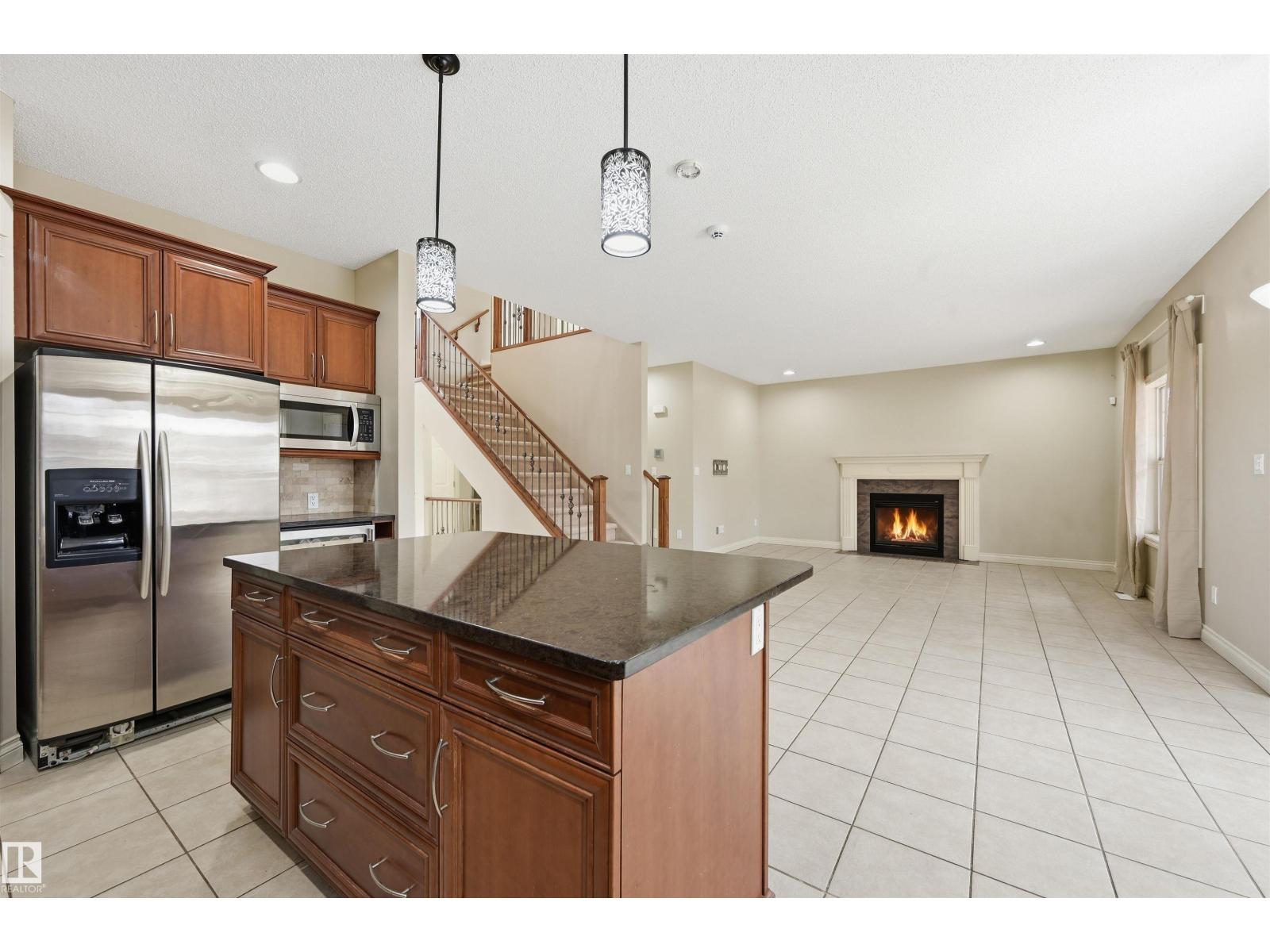 976 Hollingsworth Bn Nw, Edmonton, Alberta  T6R 3G7 - Photo 16 - E4484165