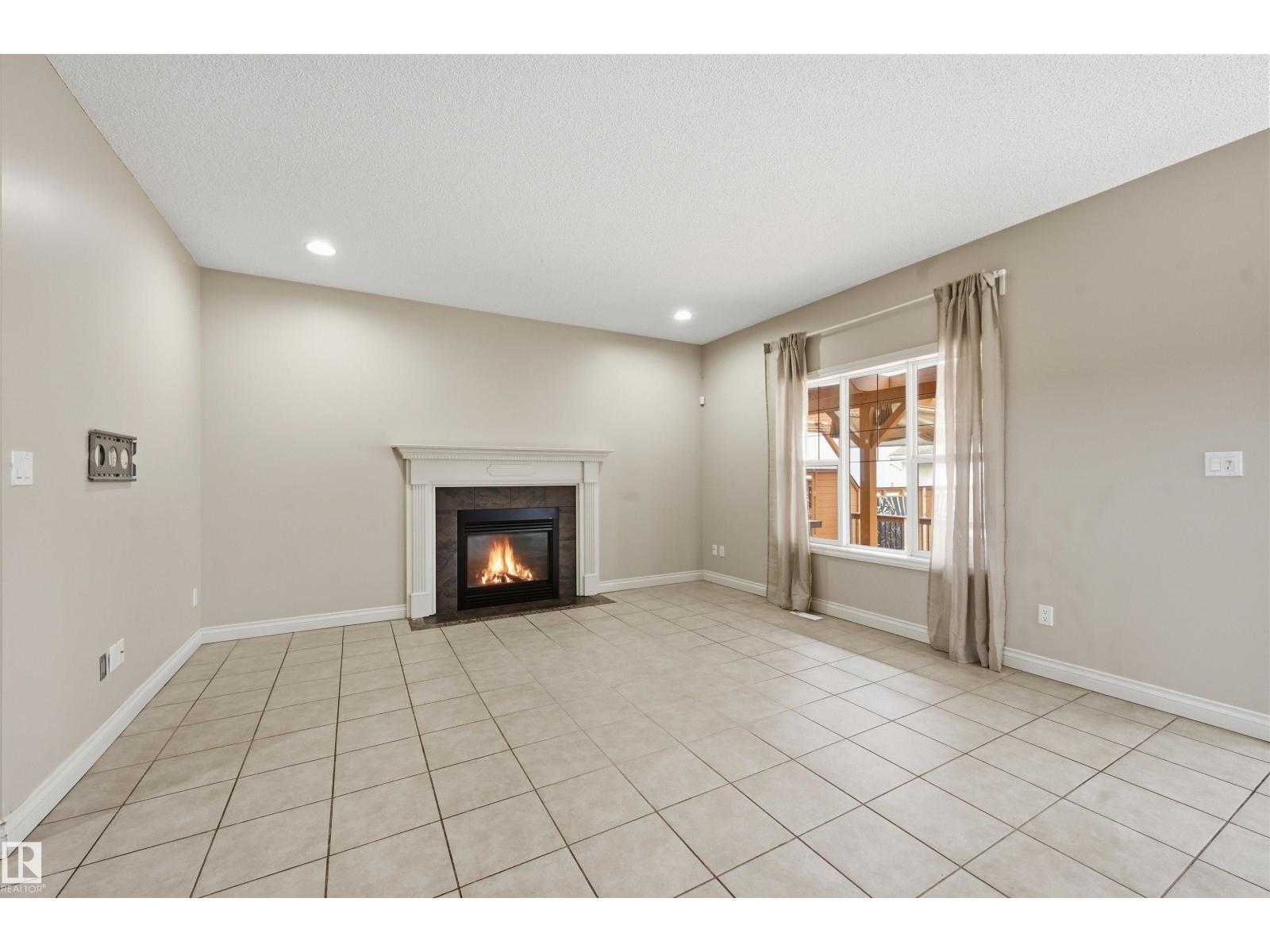 976 Hollingsworth Bn Nw, Edmonton, Alberta  T6R 3G7 - Photo 18 - E4484165