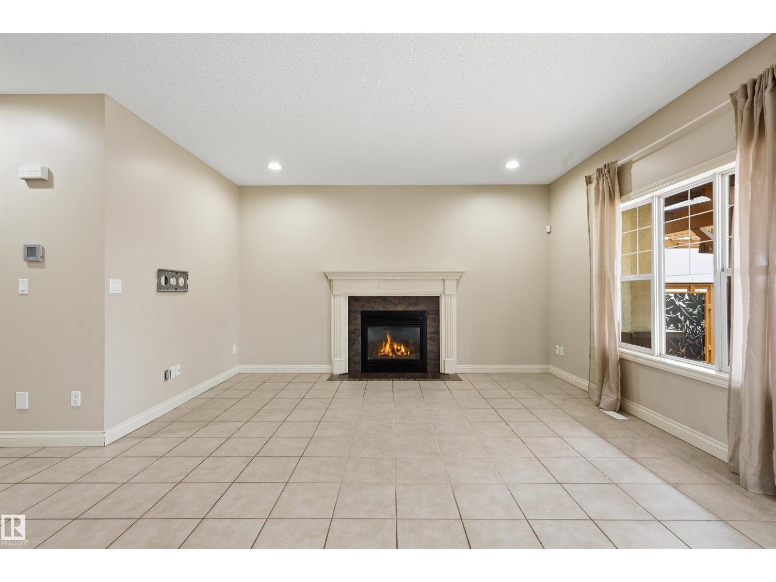 976 Hollingsworth Bn Nw, Edmonton, Alberta  T6R 3G7 - Photo 19 - E4484165