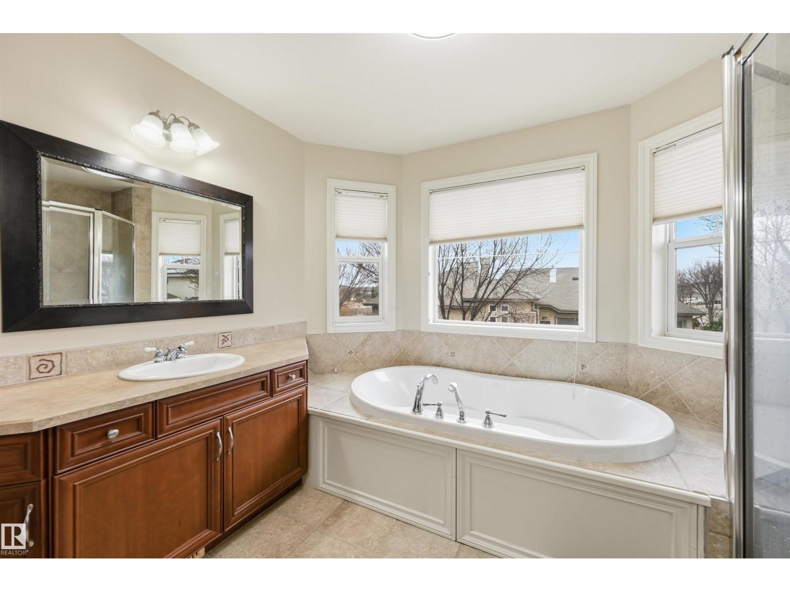 976 Hollingsworth Bn Nw, Edmonton, Alberta  T6R 3G7 - Photo 38 - E4484165