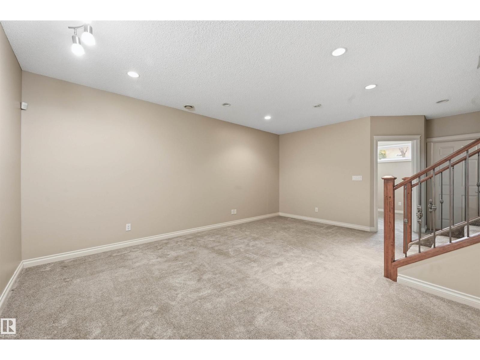 976 Hollingsworth Bn Nw, Edmonton, Alberta  T6R 3G7 - Photo 48 - E4484165