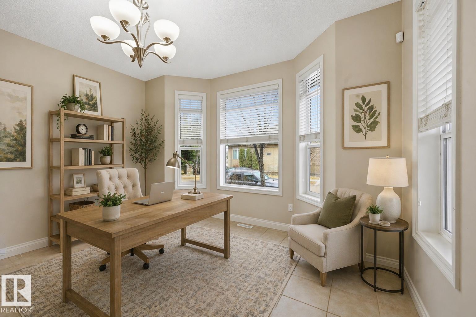 976 Hollingsworth Bn Nw, Edmonton, Alberta  T6R 3G7 - Photo 5 - E4484165