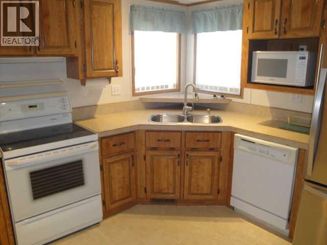 2902 30th Avenue S, Lethbridge, Alberta  T1K 6S7 - Photo 10 - A2296281