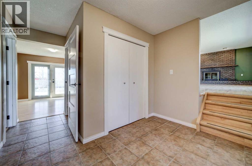 202 Rubie Crescent, Nobleford, Alberta  T0L 1S0 - Photo 2 - A2304506