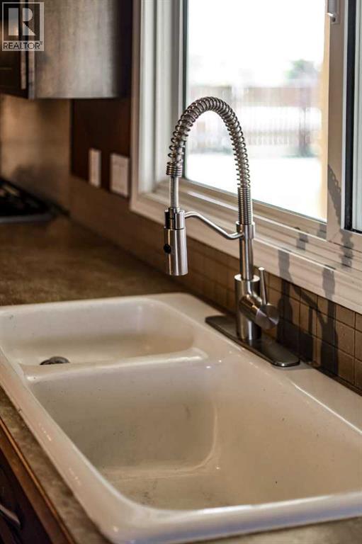 202 Rubie Crescent, Nobleford, Alberta  T0L 1S0 - Photo 4 - A2304506