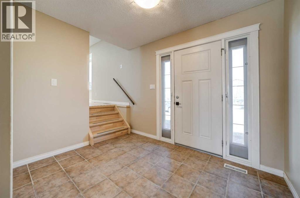 202 Rubie Crescent, Nobleford, Alberta  T0L 1S0 - Photo 1 - A2304506