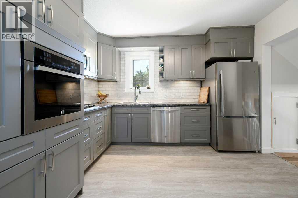 5238 52 Street, Lacombe, Alberta  T4L 1B8 - Photo 10 - A2281792