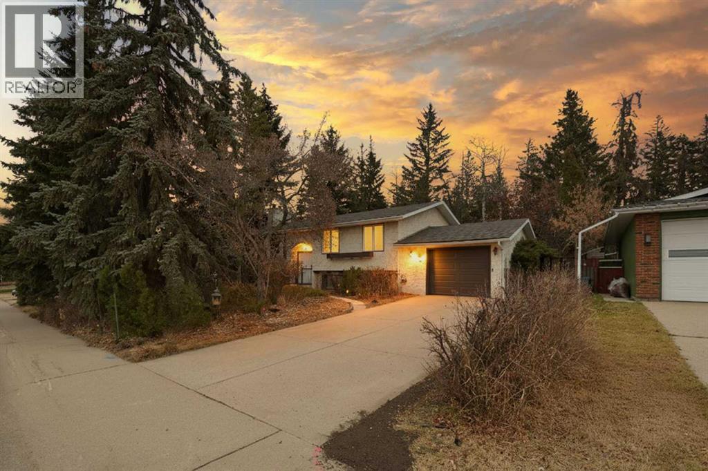 49 Pamely Avenue, Red Deer, Alberta  T4P 1L2 - Photo 1 - A2298270