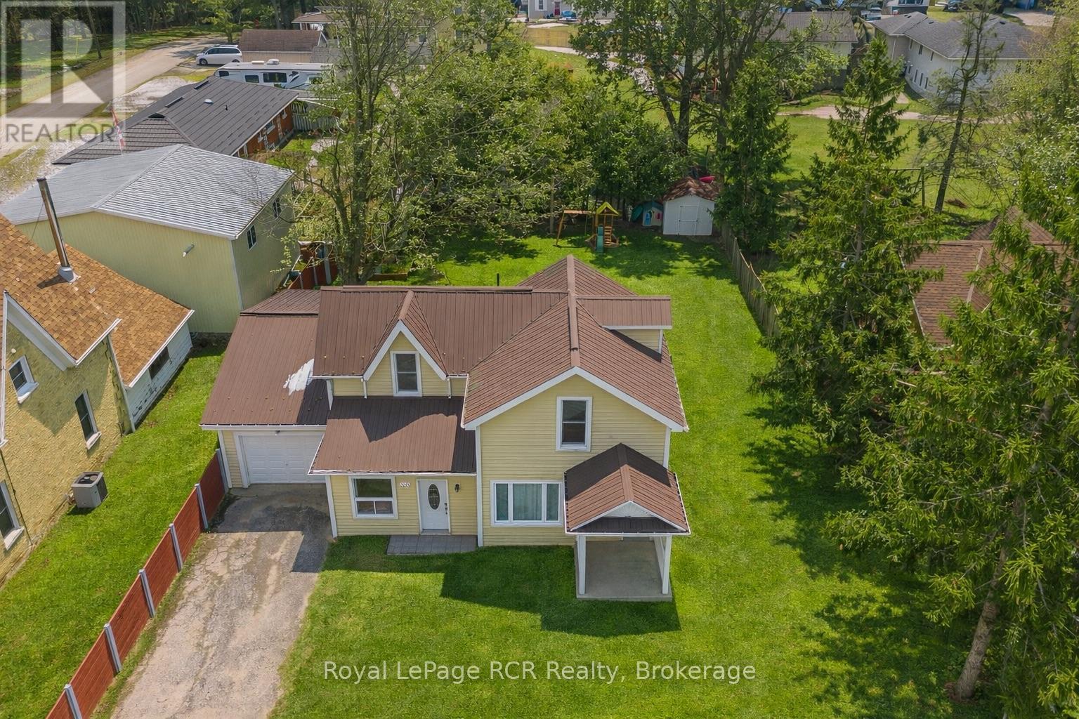335 Ross Street, Huron-Kinloss, Ontario  N0G 2H0 - Photo 15 - X12880398