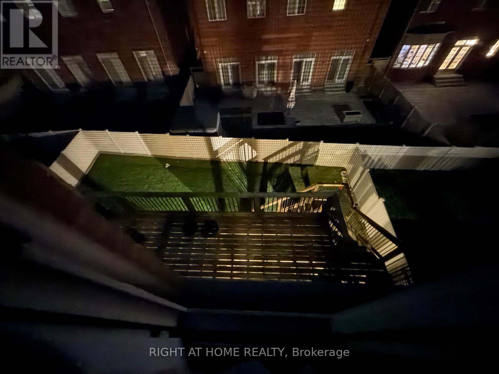 9 - 9 Strawcutter Gate, Vaughan, Ontario  L6A 4Y5 - Photo 2 - N13023460