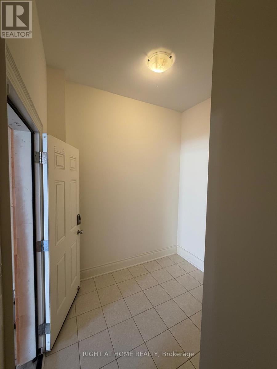 9 - 9 Strawcutter Gate, Vaughan, Ontario  L6A 4Y5 - Photo 38 - N13023460