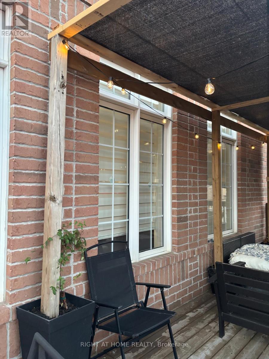 9 - 9 Strawcutter Gate, Vaughan, Ontario  L6A 4Y5 - Photo 6 - N13023460