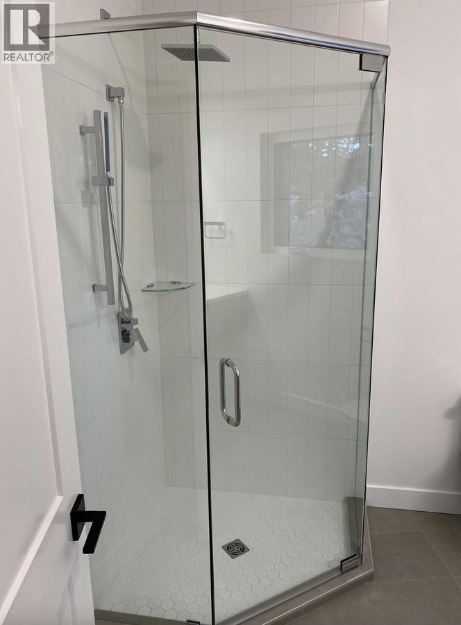 9845 Eastside Road Unit# 163, Vernon, British Columbia  V1H 1Z2 - Photo 10 - 10384850