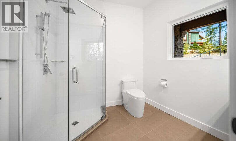 9845 Eastside Road Unit# 163, Vernon, British Columbia  V1H 1Z2 - Photo 2 - 10384850