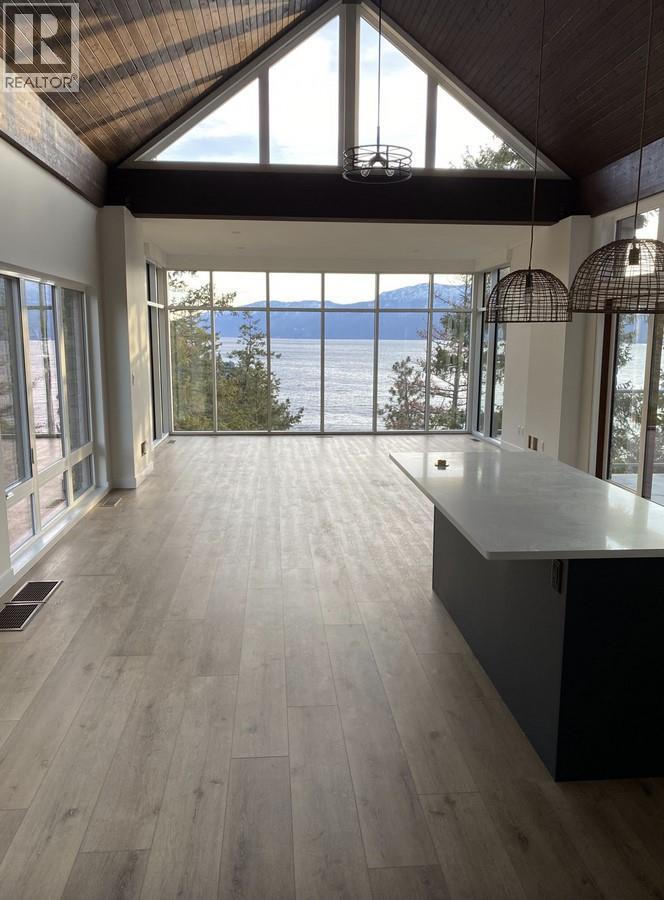 9845 Eastside Road Unit# 163, Vernon, British Columbia  V1H 1Z2 - Photo 5 - 10384850