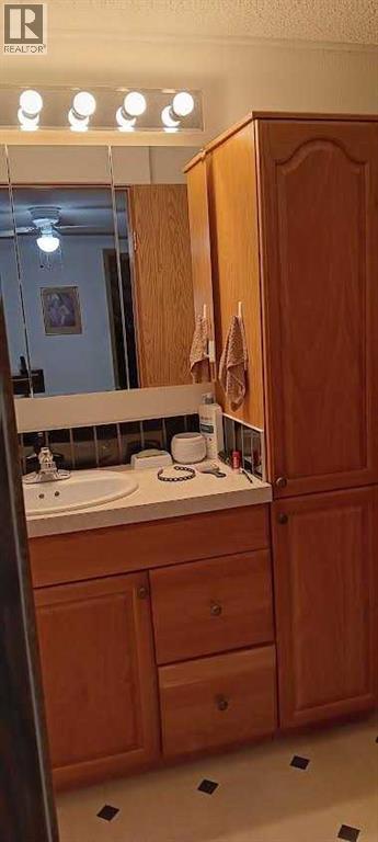 2921 29 Street S, Lethbridge, Alberta  T1K 6S7 - Photo 6 - A2270102