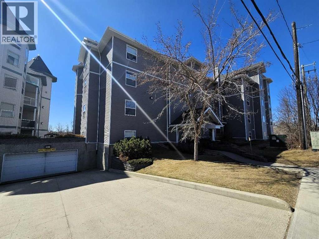 302, 5217 39 Street, Red Deer, Alberta