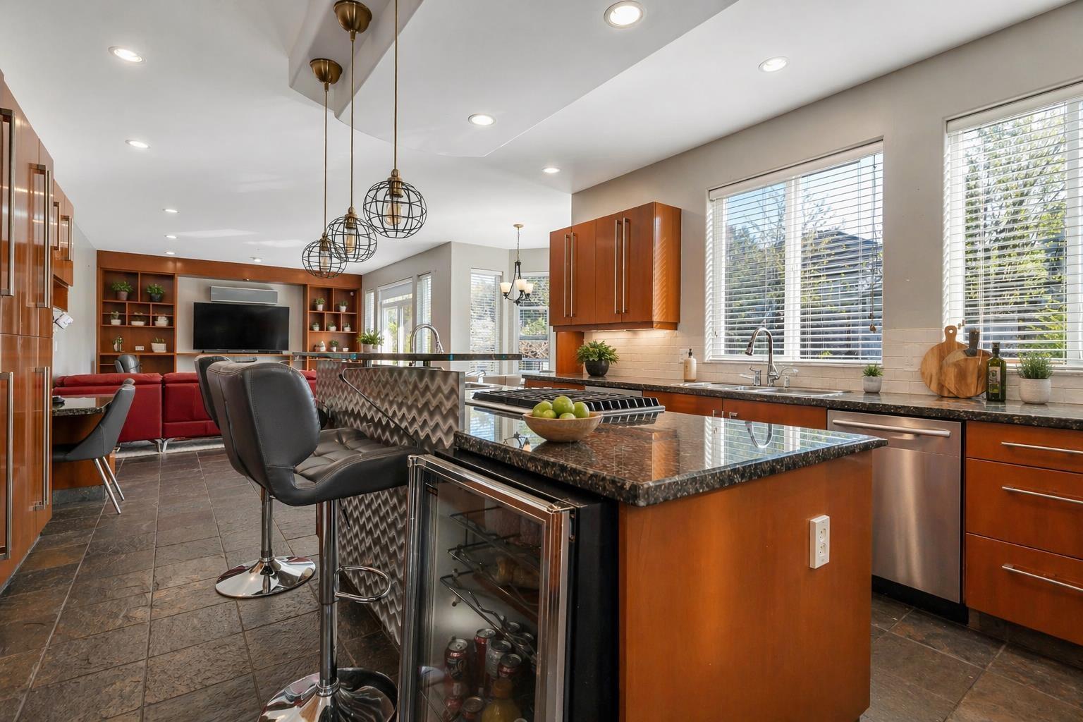 10033 181 Street, Surrey, British Columbia  V4N 5B5 - Photo 10 - R3115584