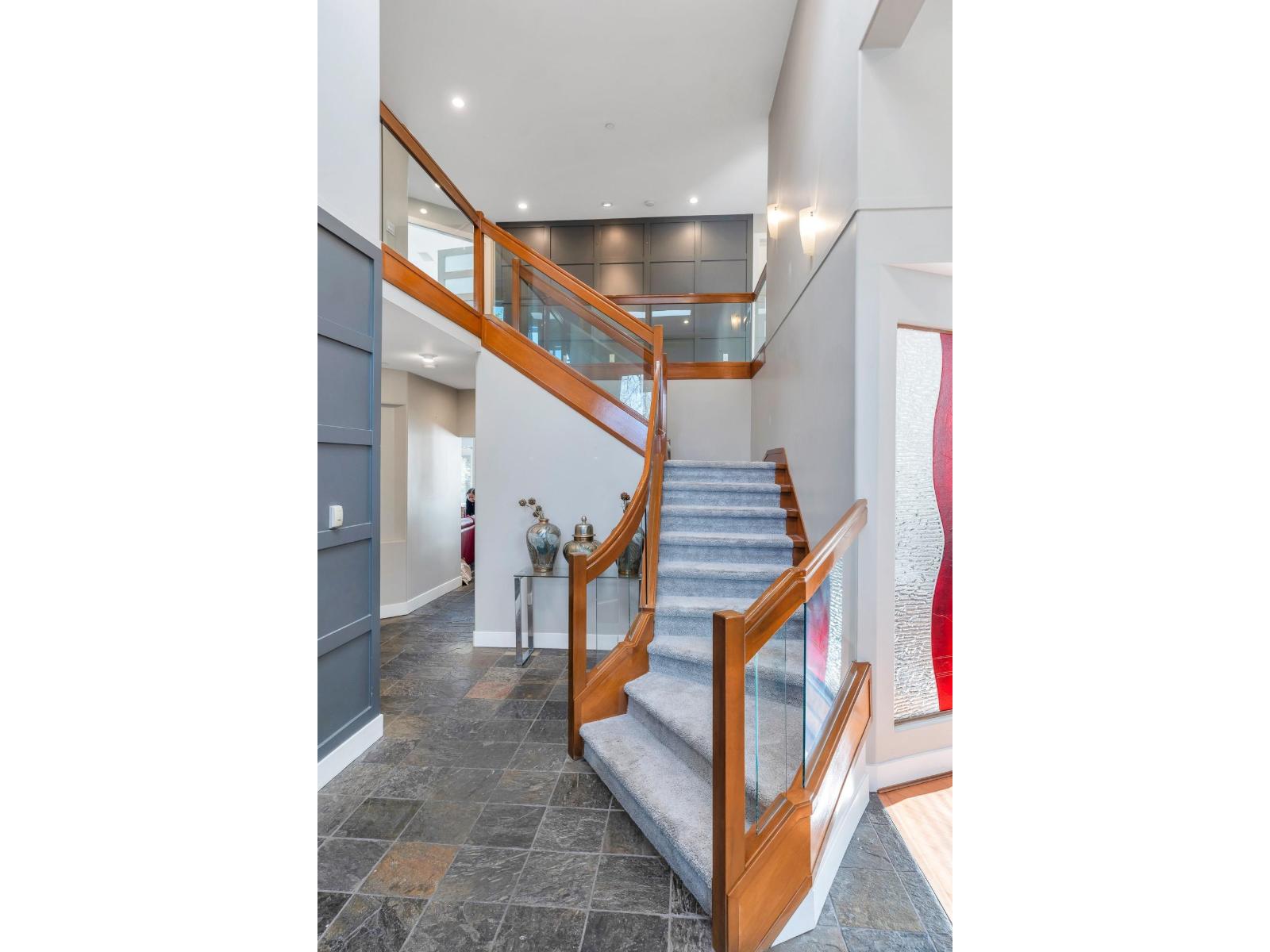 10033 181 Street, Surrey, British Columbia  V4N 5B5 - Photo 5 - R3115584