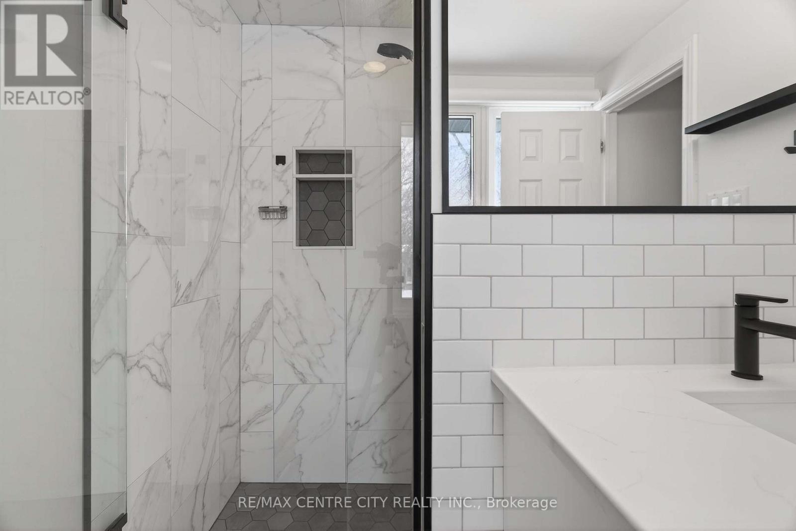 45 Chaucer Road N, London South, Ontario  N6K 1V4 - Photo 28 - X13043486