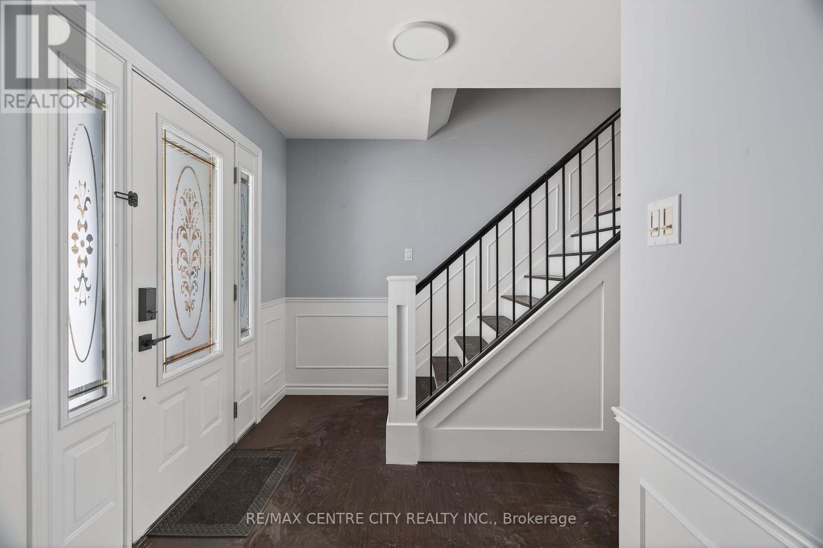 45 Chaucer Road N, London South, Ontario  N6K 1V4 - Photo 8 - X13043486