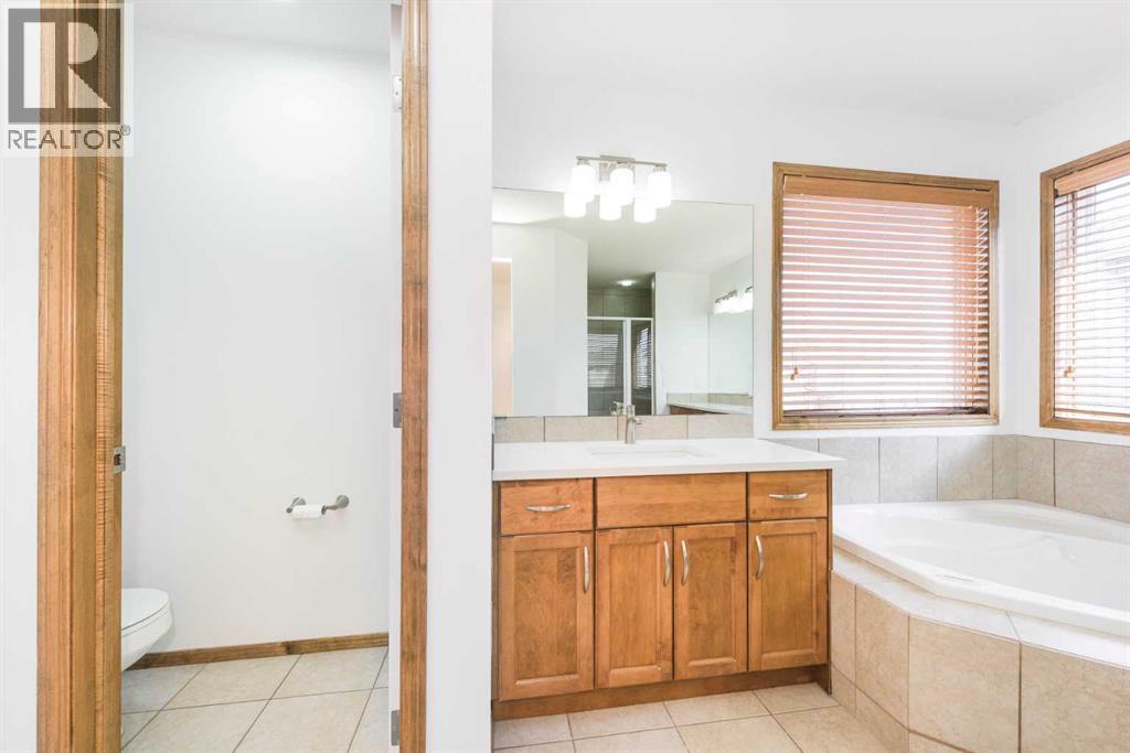 125 Autumn Gardens Se, Calgary, Alberta  T3M 0H8 - Photo 22 - A2304045