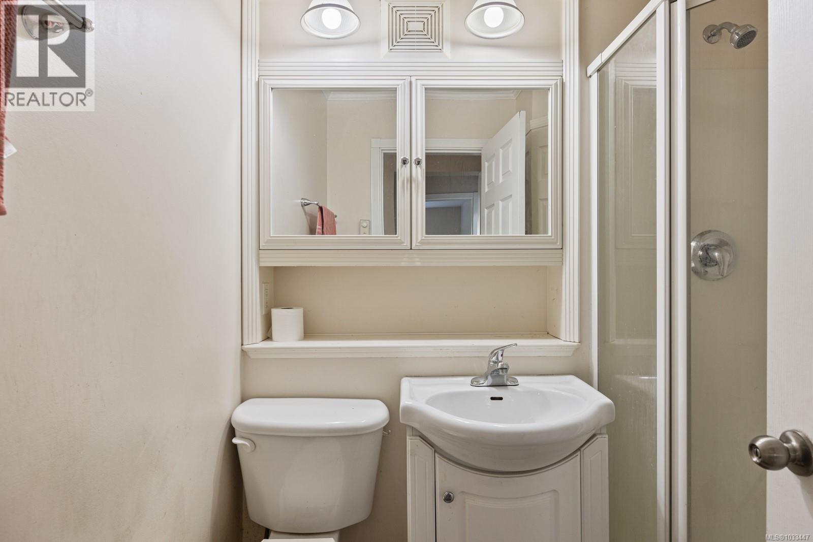 648 22nd St, Courtenay, British Columbia  V9N 6L1 - Photo 17 - 1033447