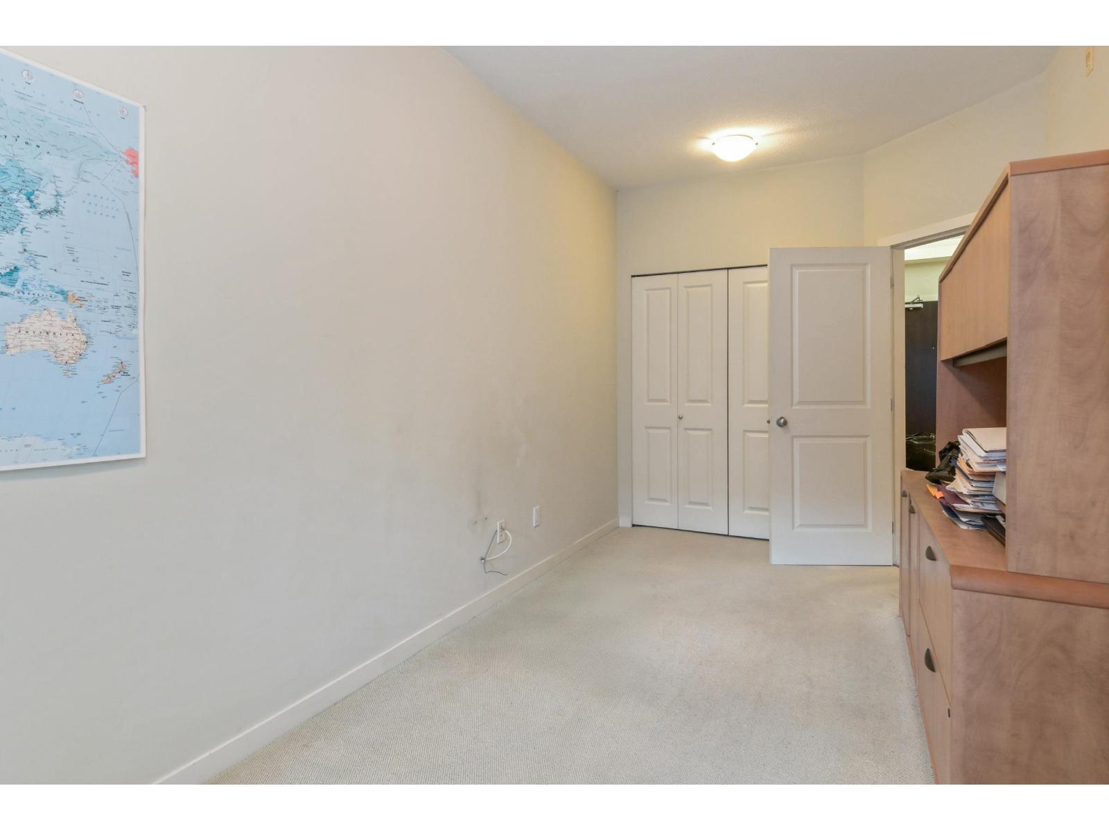 105 10866 City Parkway, Surrey, British Columbia  V3T 5W9 - Photo 14 - R3115682