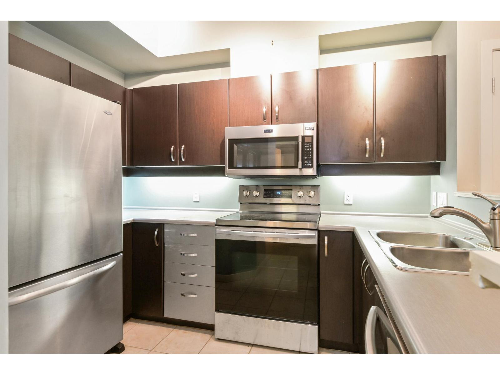 105 10866 City Parkway, Surrey, British Columbia  V3T 5W9 - Photo 9 - R3115682