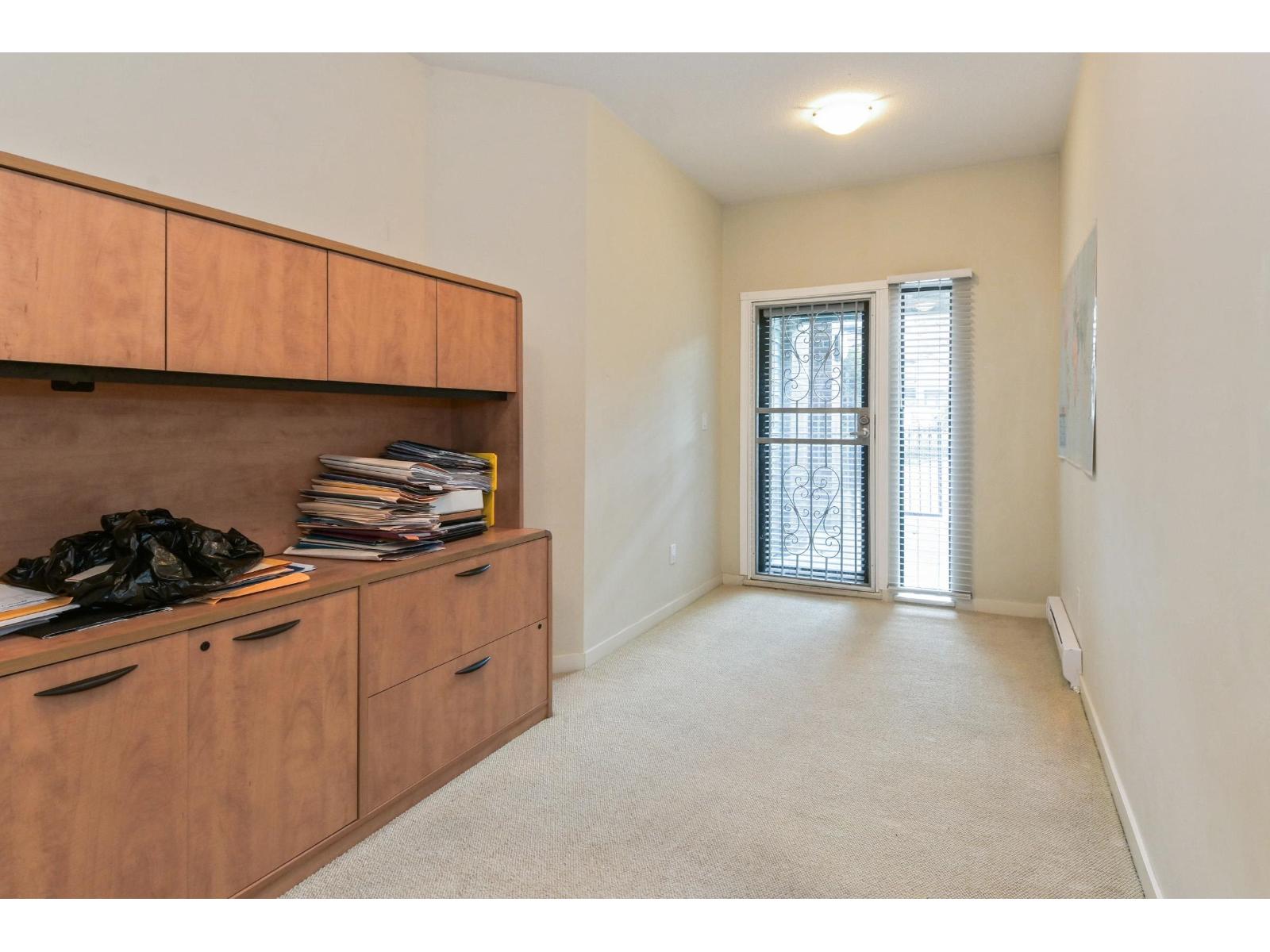 105 10866 City Parkway, Surrey, British Columbia  V3T 5W9 - Photo 13 - R3115682