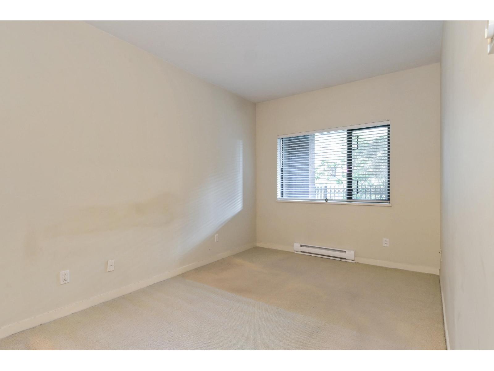 105 10866 City Parkway, Surrey, British Columbia  V3T 5W9 - Photo 10 - R3115682