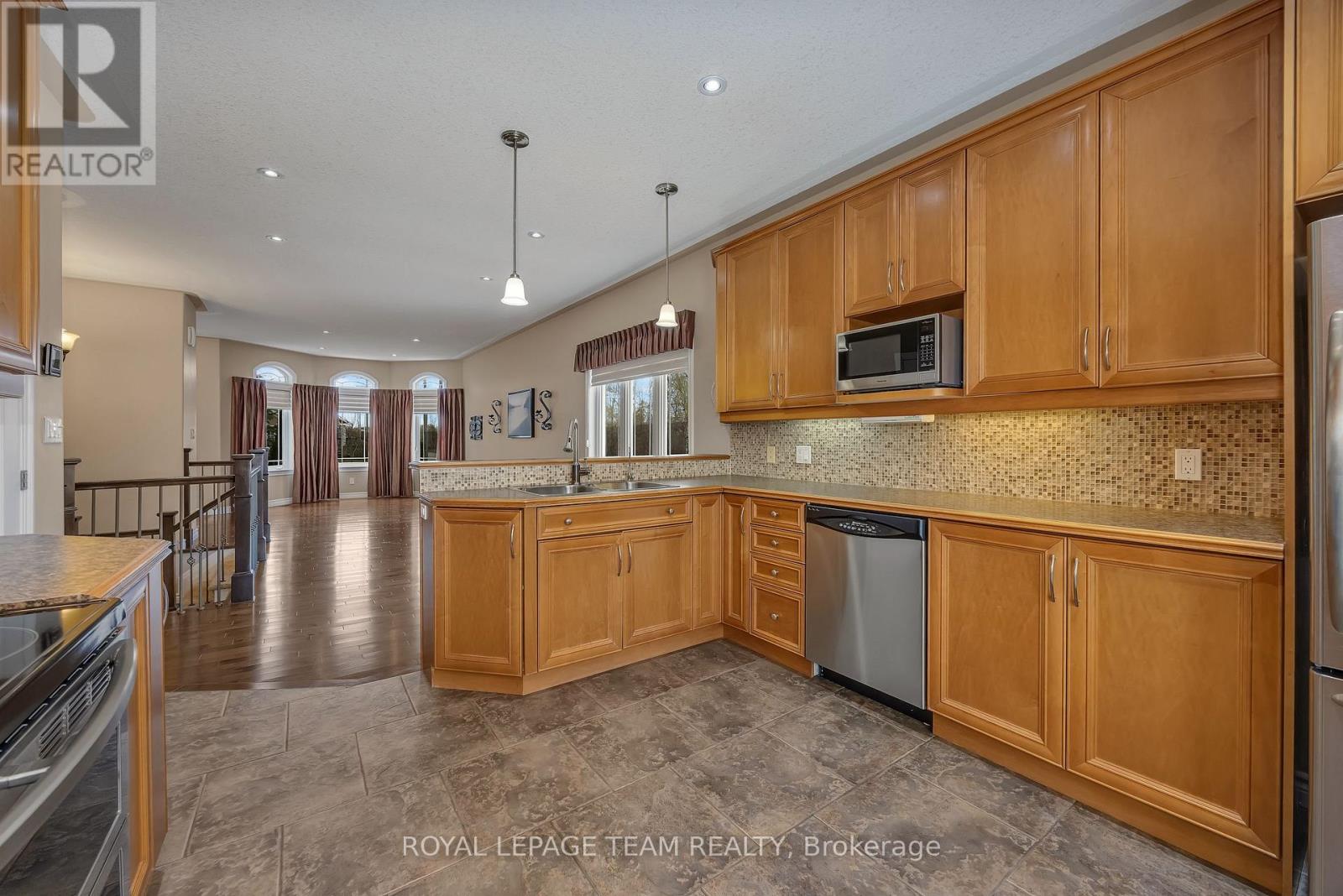 2 Westerra Way, North Grenville, Ontario  K0G 1J0 - Photo 14 - X13043482