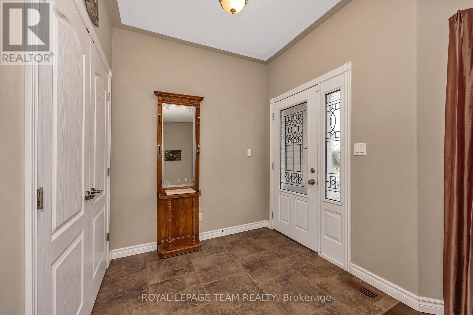 2 Westerra Way, North Grenville, Ontario  K0G 1J0 - Photo 4 - X13043482