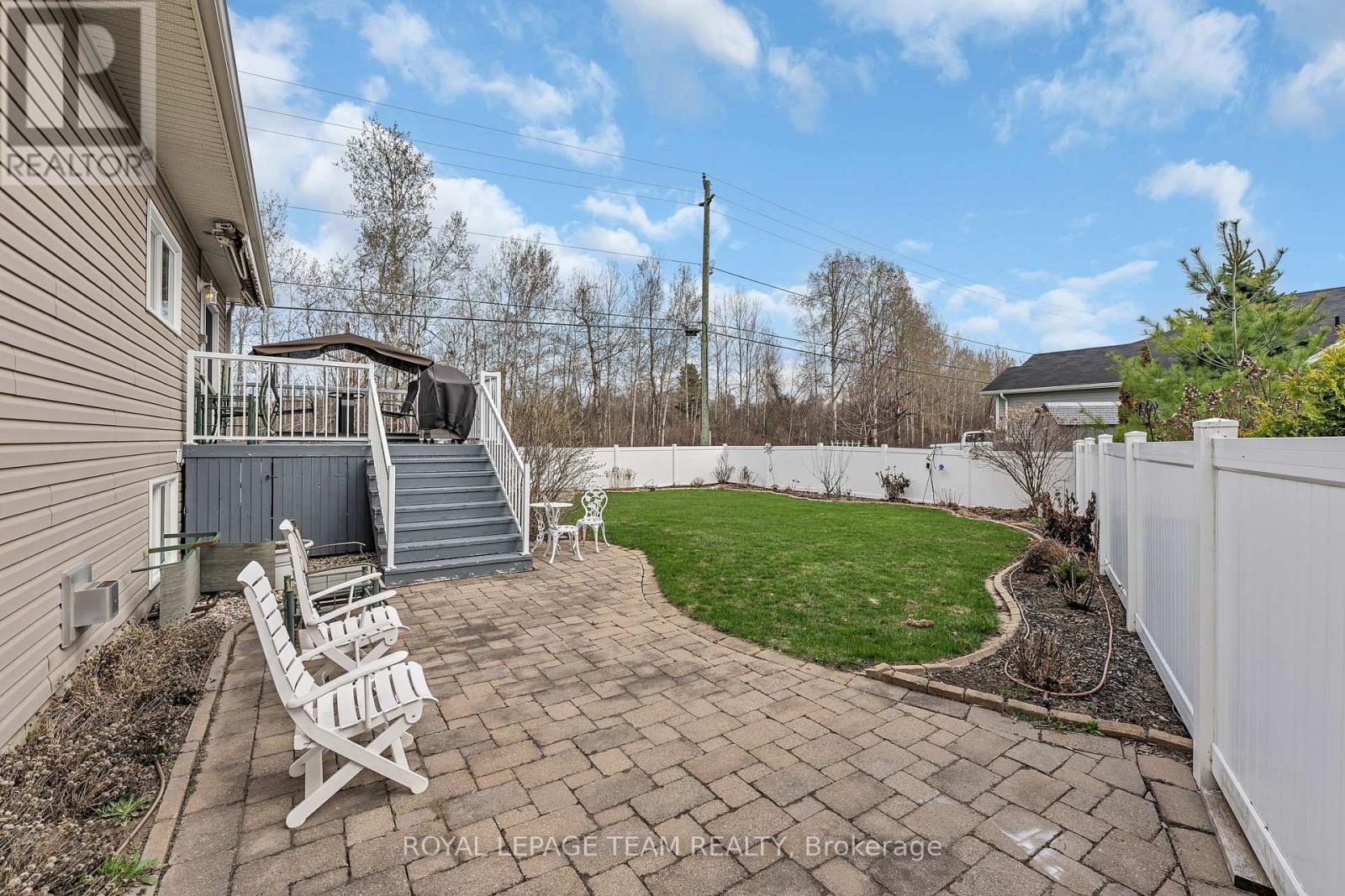 2 Westerra Way, North Grenville, Ontario  K0G 1J0 - Photo 40 - X13043482