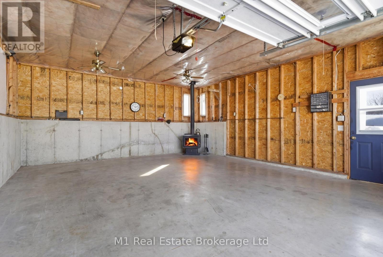 2 Joanne Crescent, Minto, Ontario  N0G 2L0 - Photo 36 - X12792202