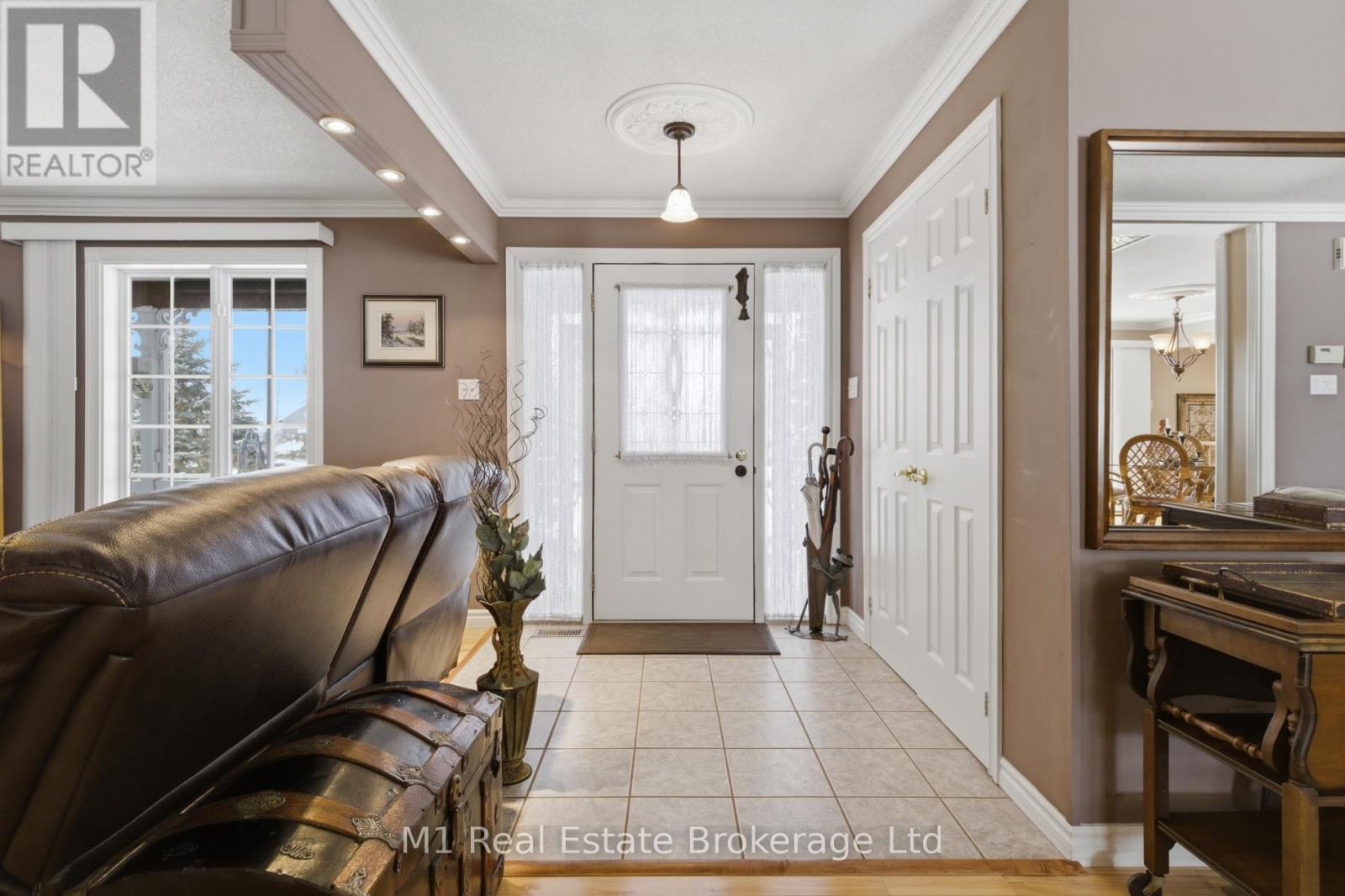 2 Joanne Crescent, Minto, Ontario  N0G 2L0 - Photo 7 - X12792202