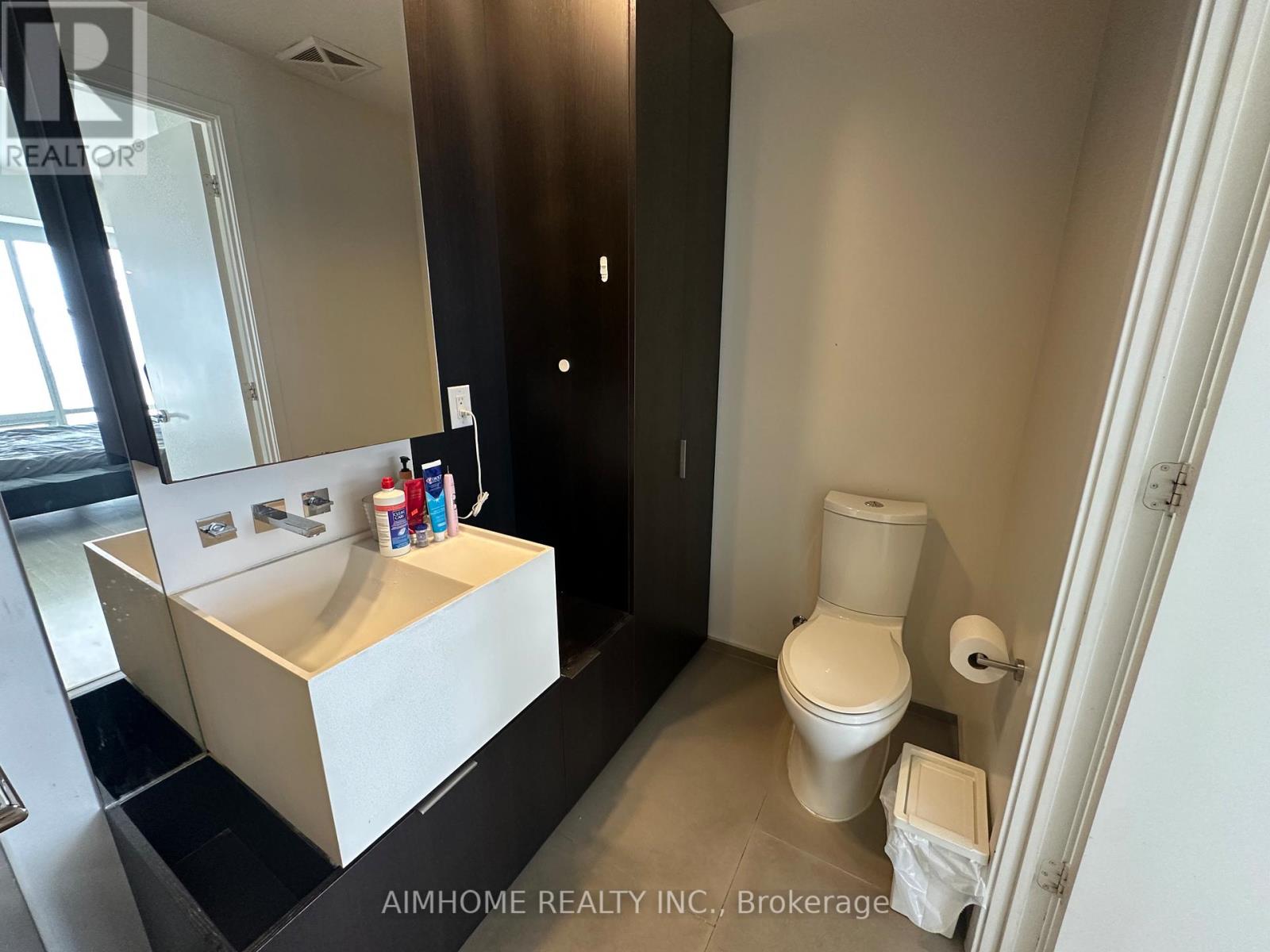 5907 - 1 Bloor Street E, Toronto, Ontario  M4W 0A8 - Photo 18 - C13043566