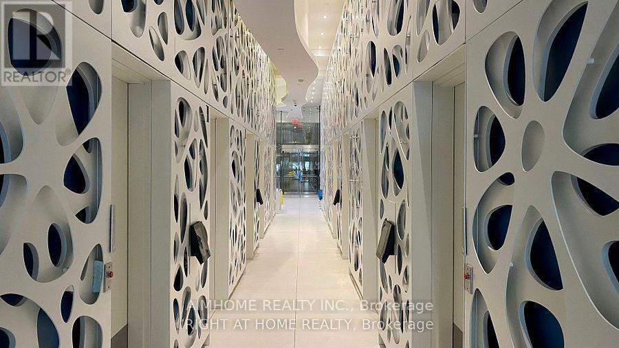 5907 - 1 Bloor Street E, Toronto, Ontario  M4W 0A8 - Photo 2 - C13043566