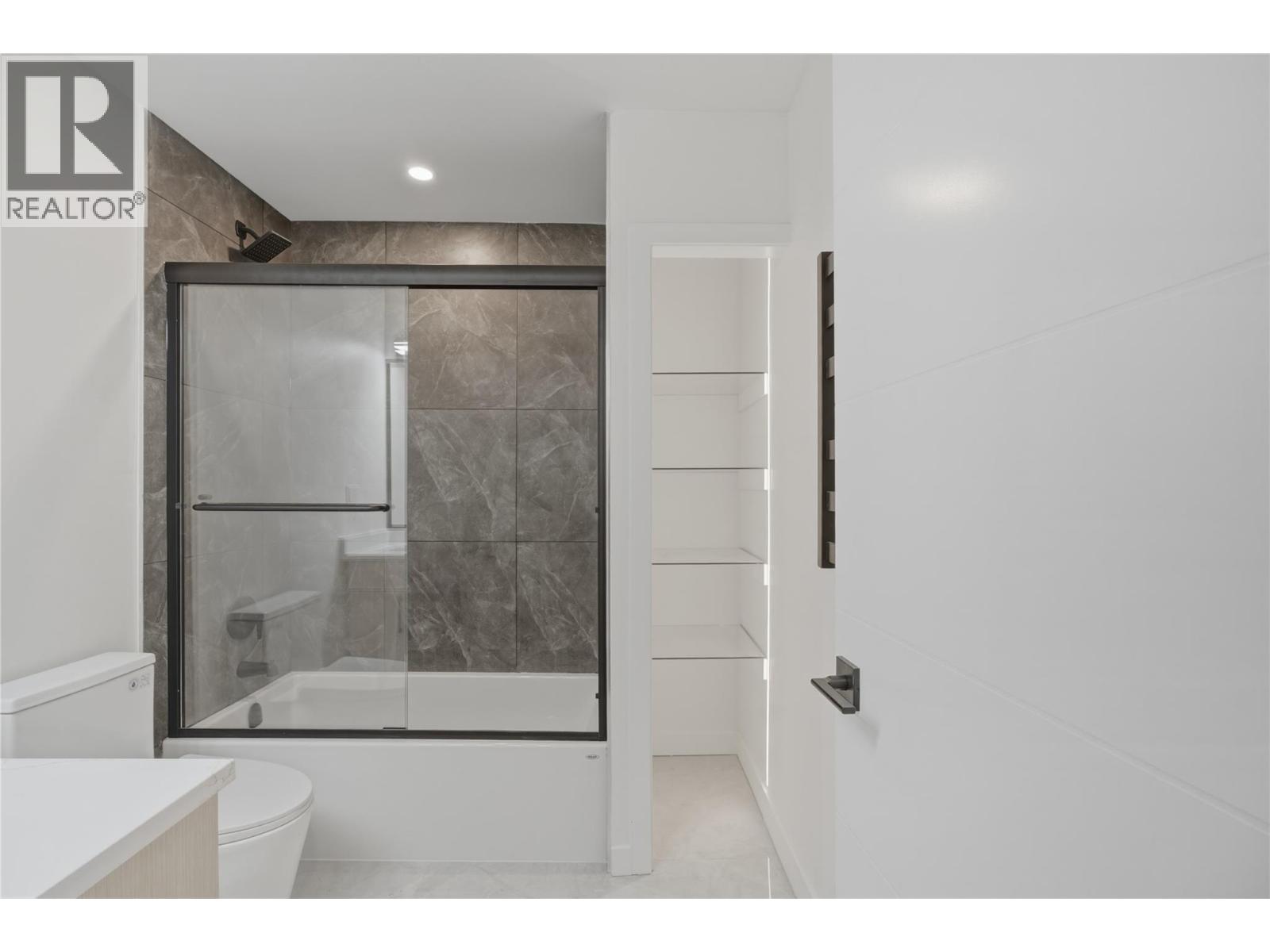 1259 Hook Drive, Kamloops, British Columbia  V2B 7S8 - Photo 33 - 10384845