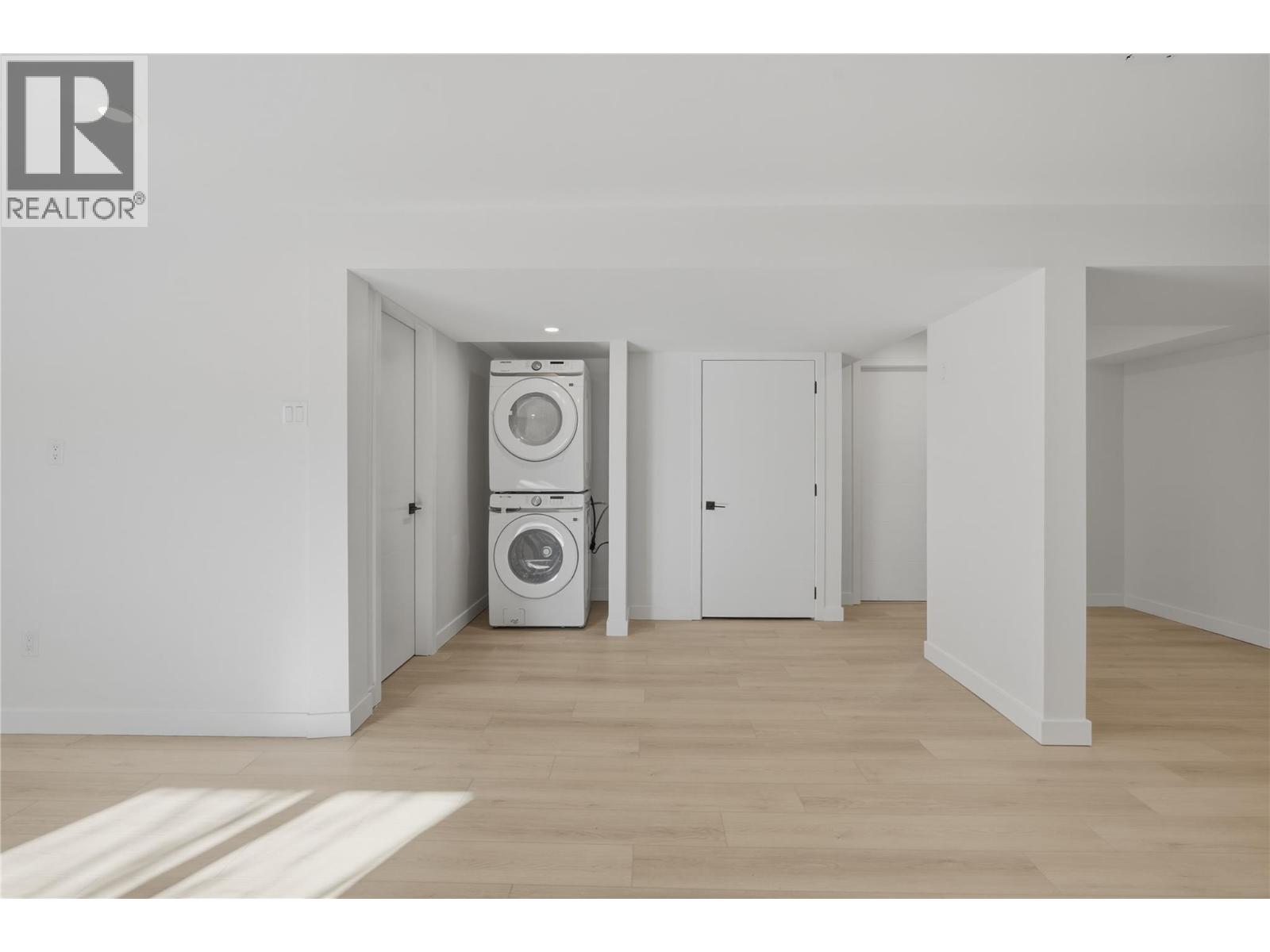 1259 Hook Drive, Kamloops, British Columbia  V2B 7S8 - Photo 36 - 10384845