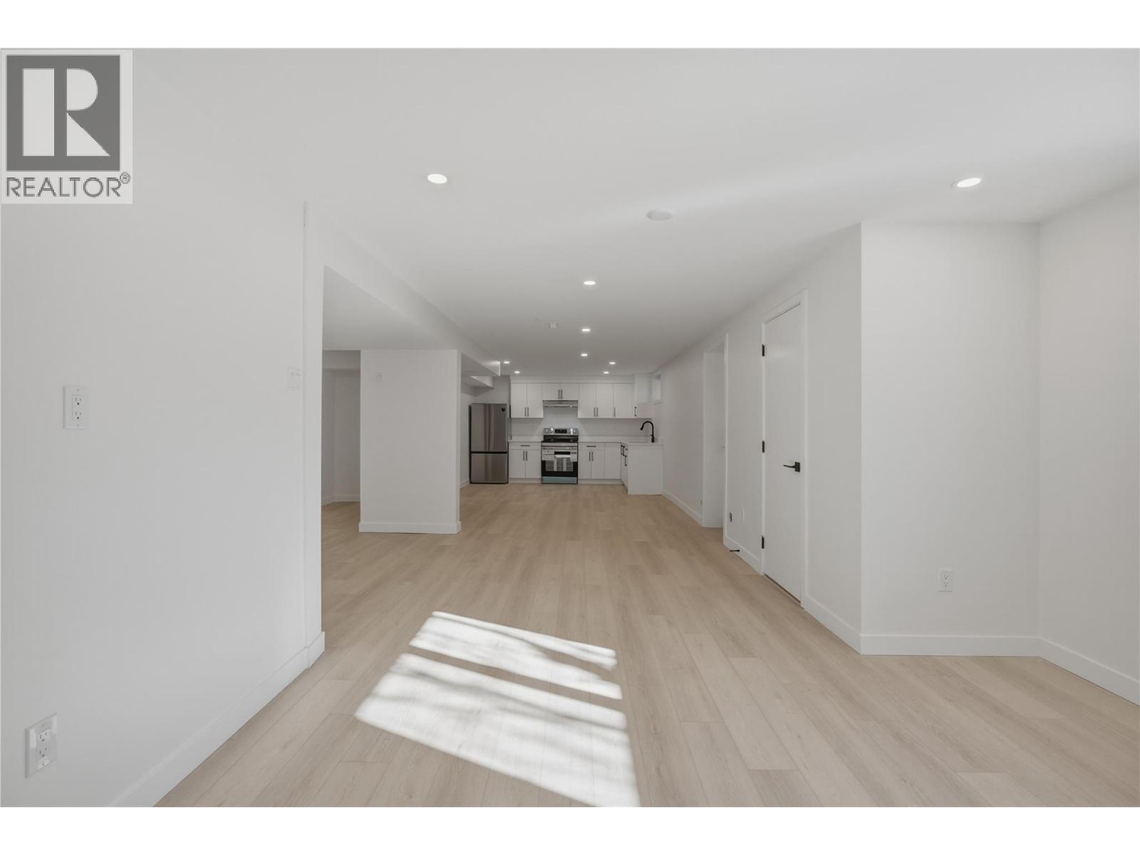 1259 Hook Drive, Kamloops, British Columbia  V2B 7S8 - Photo 39 - 10384845