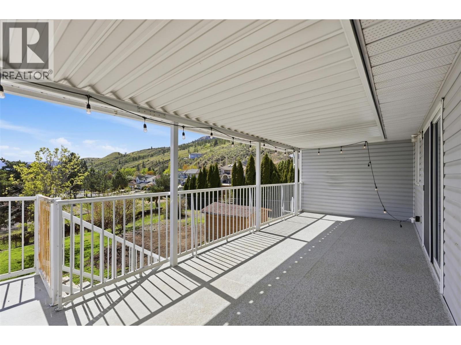 983 Bebek Road, Kamloops, British Columbia  V2B 2P2 - Photo 13 - 10384509