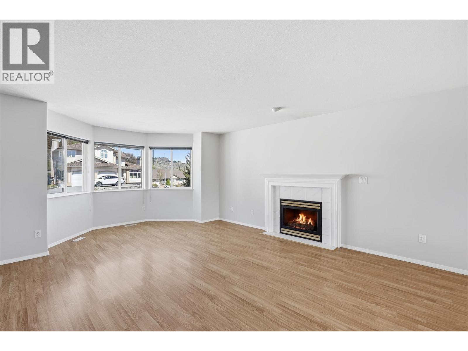 983 Bebek Road, Kamloops, British Columbia  V2B 2P2 - Photo 2 - 10384509