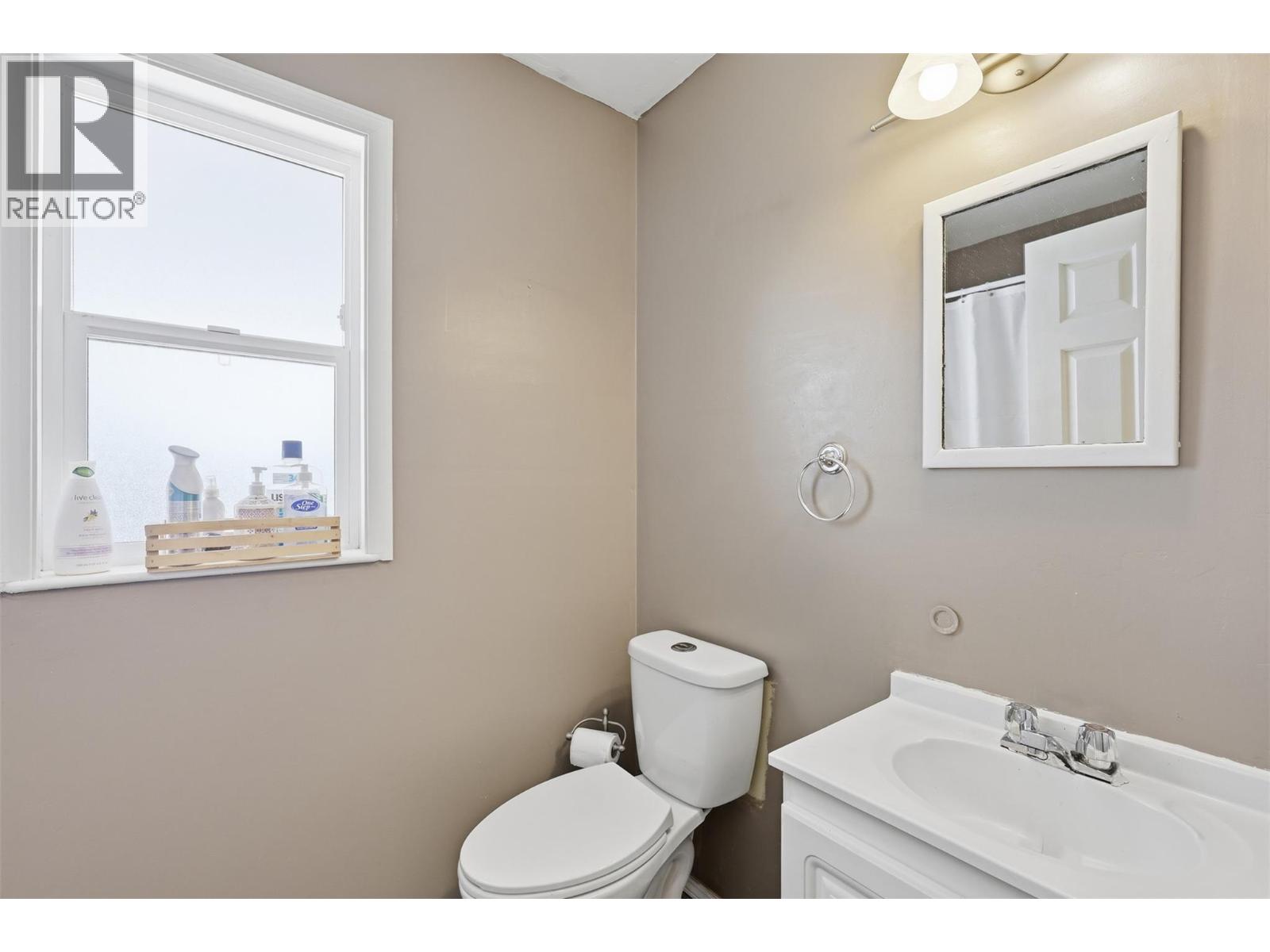 983 Bebek Road, Kamloops, British Columbia  V2B 2P2 - Photo 32 - 10384509