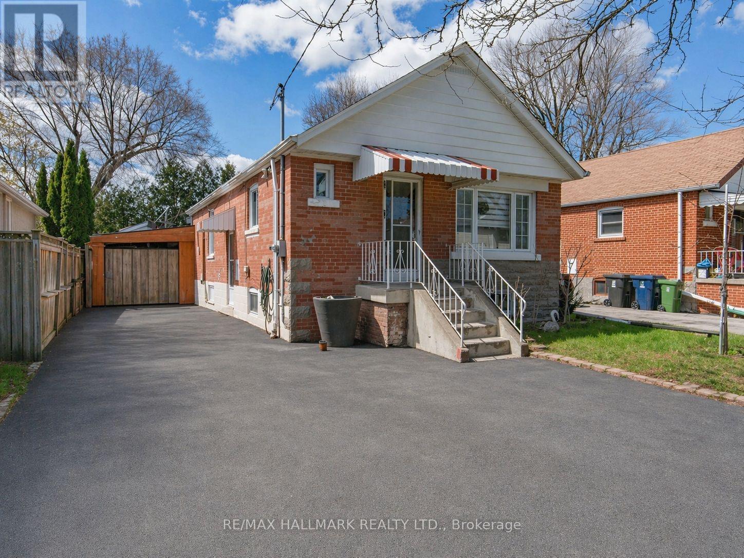 712 PHARMACY AVENUE, Toronto, Ontario