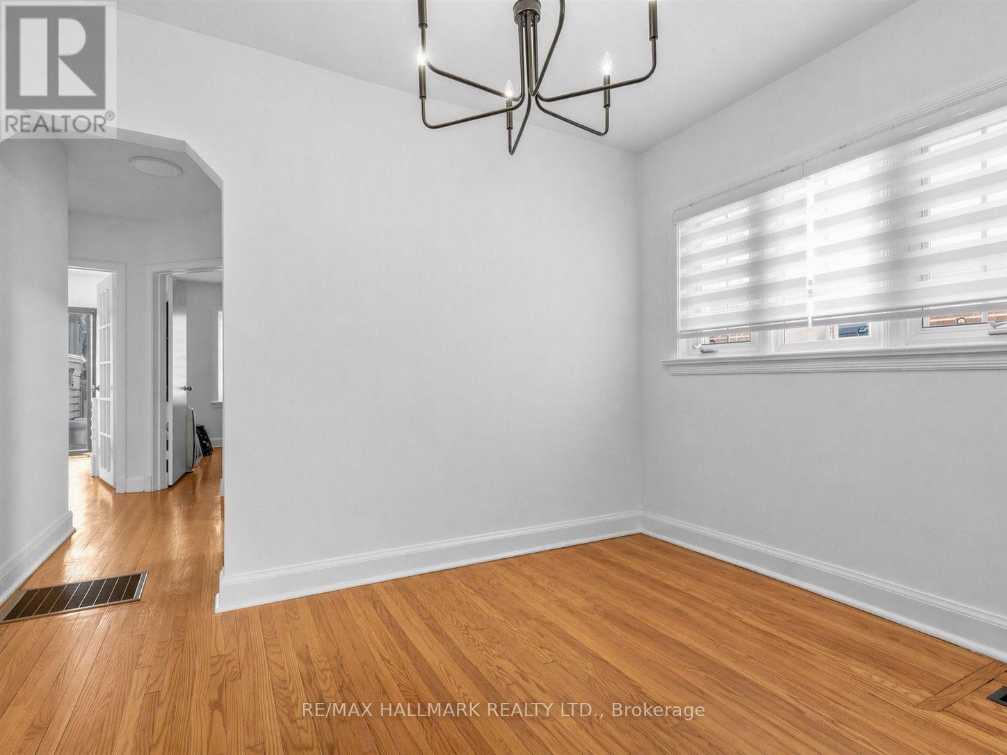 712 Pharmacy Avenue, Toronto, Ontario  M1L 3J2 - Photo 3 - E13043492